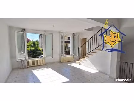 maison 4 pièces 82 m²