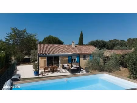 coup de cœur en provence verte : villa moderne  éco-responsable et sans vis-à-vis