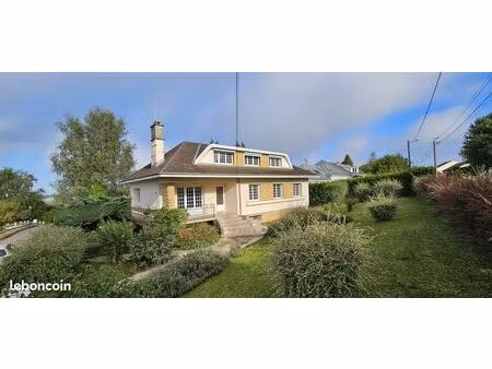 pavillon 9 pièces 180 m²