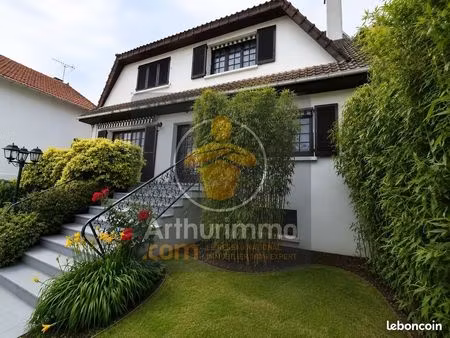 maison 7 pièces 180 m²