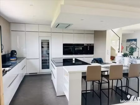 maison 5 pièces 190 m²