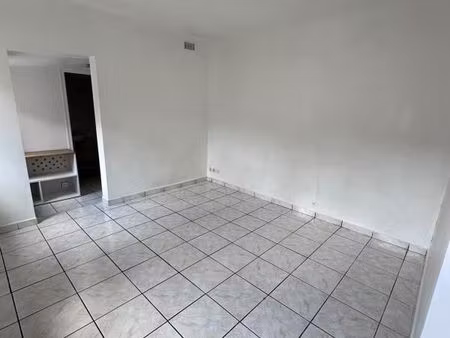 appartement 1 pièce 19 m²