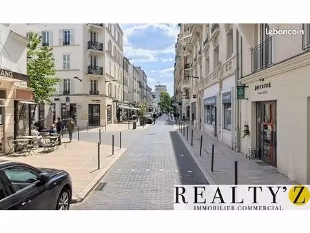commerce 30 m²