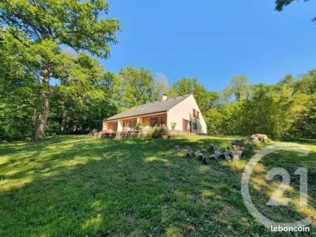 maison 7 pièces 207 m²