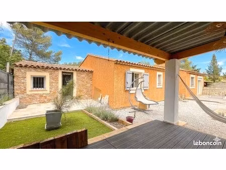 villa 4 pièces 125 m²