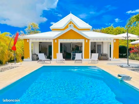 villa de charme avec piscine dans un cadre verdoyant - résidence louisiana park