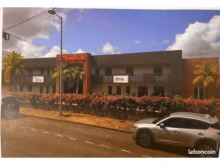 bureaux 163 m² le lamentin
