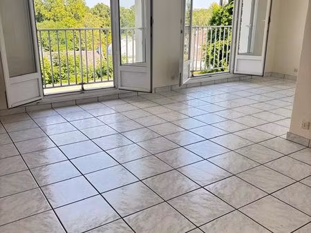appartement 4 pièces vue prairie
