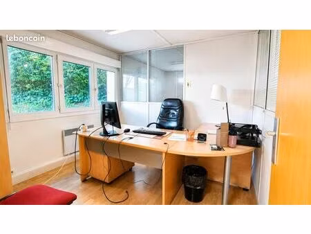 bureaux 110 m²