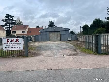 dépôt industriel