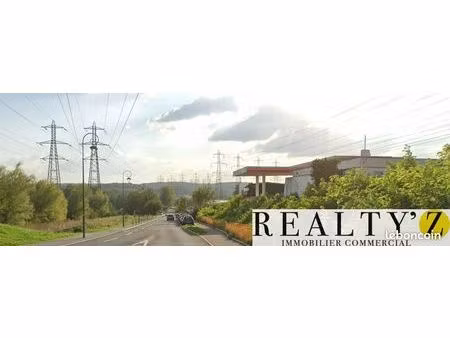 local commercial 1 220 m²