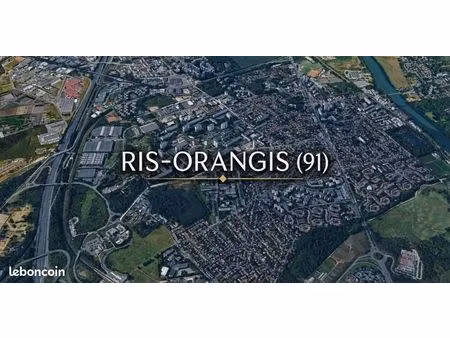 local commercial 1 000 m²