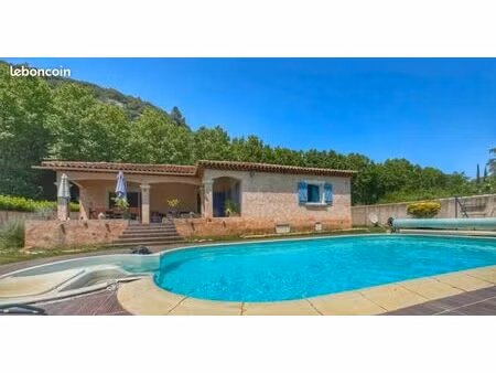 villa plain pied ideale grande famille