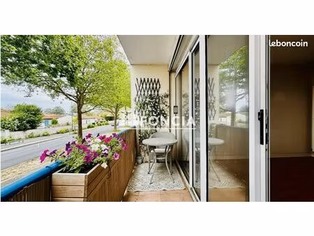 appartement t3 lumineux avec balcon et garage
