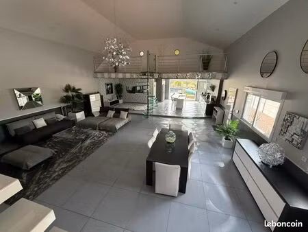 maison (loft) à fort potentiel