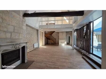 appartement 3 pièces 120 m²