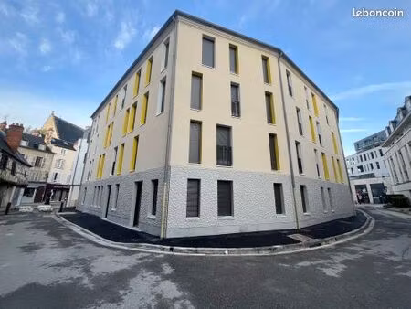 local commercial 58 m²