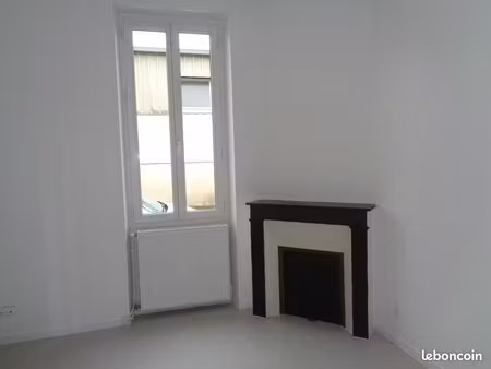 maison t2 à saint amand montrond 18200