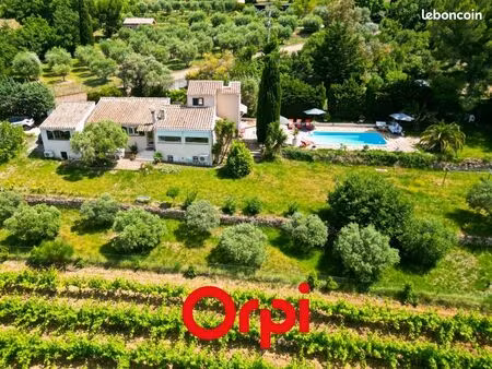 villa 4 pièces 99 m²