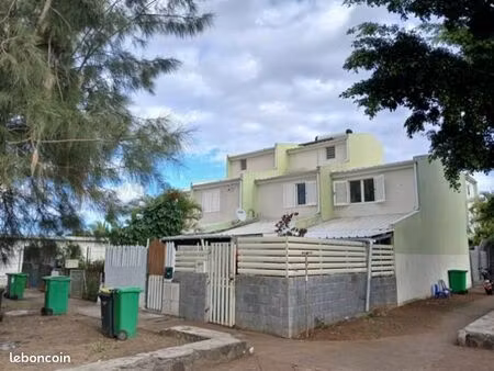 a vendre logement / 53 la foret-2