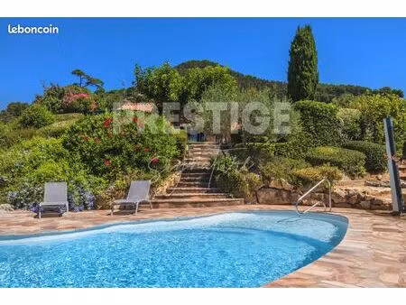villa 7 pièces 193 m²