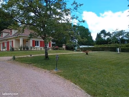 maison thiviers en pierre