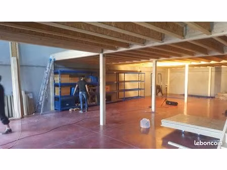 entrepots de stockage et bureaux – 270 m² a louer