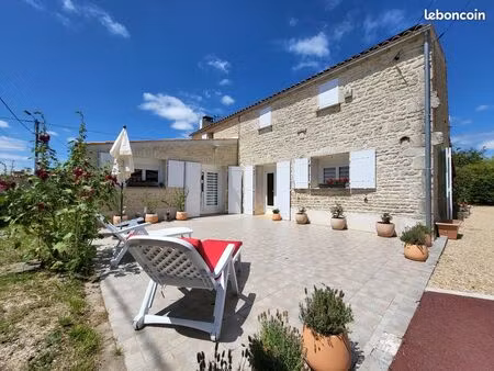maison 5 pièces 163 m²