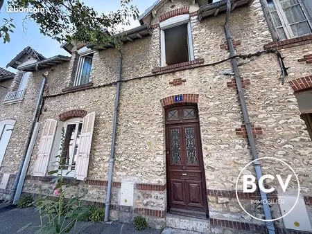 maison 4 pièces 65 m²
