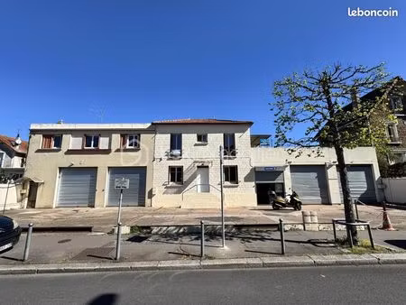 immeuble 10 pièces 360 m²