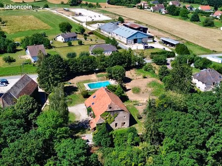 inconnu 10 pièces 370 m²