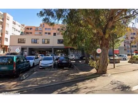 bureaux 313 m²