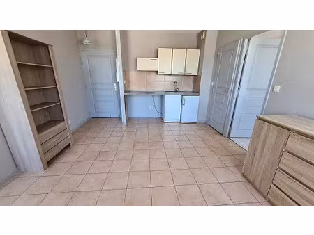 location appartement 2 pièces 31 m² à beaugency (45190)