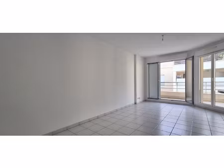 2 pièces de 42 m2+garage