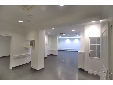 local professionnel d'exception hyper centre hyères plac