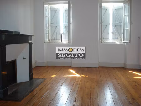 maison de village bourg st bernard - 5 pièce(s) - 130 m2