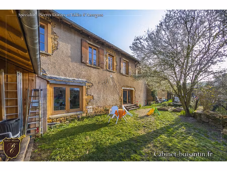 maison en pierres à la rénovation écologique