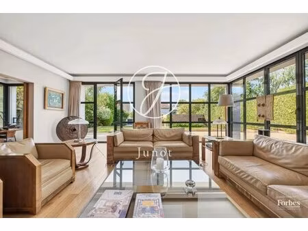 saint-cloud - montretout - maison 340m² - terrain 886m²