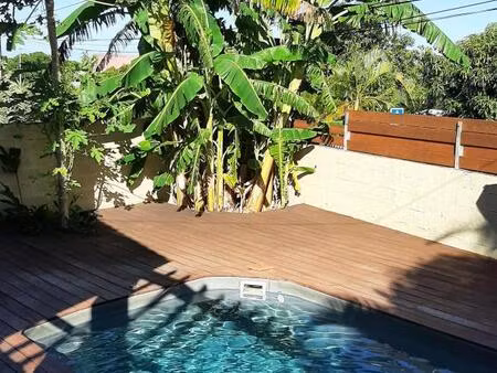 villa meublée sur 2 niveaux avec piscine - plaine st paul
