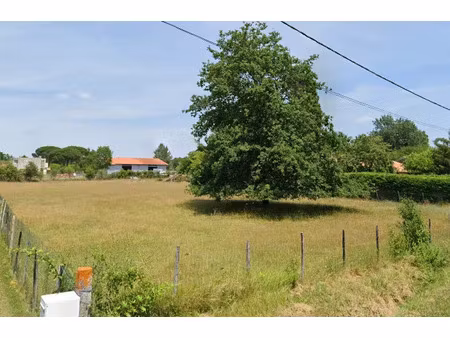 vente terrain 850 m² roaillan (33210)