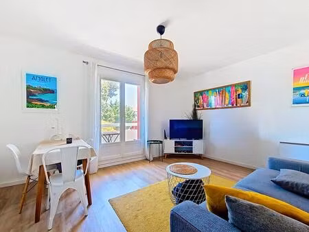 t2 42 m² anglet 5 cantons – rénové  balcon  ascenseur