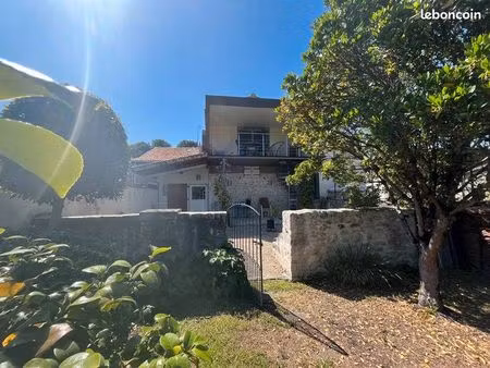 immeuble 268 m² la rochefoucauld en angoumois