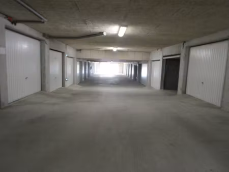 a vendre - soquet immobilier - garage - dinan