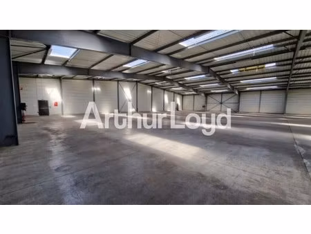 location local d’activités carpiquet 14650 1300m²