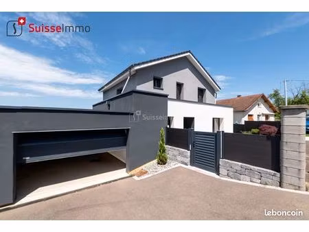 maison 5 pièces 160 m²