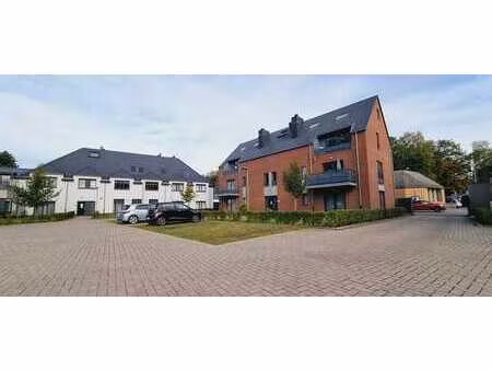 shape duplex with parking