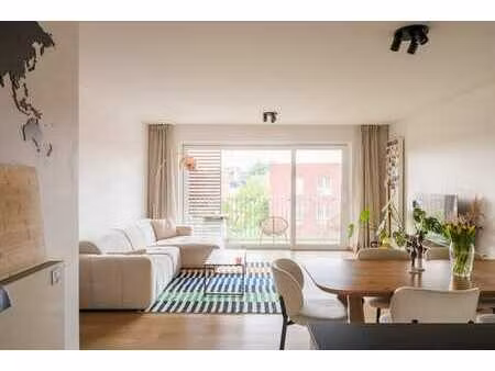 lichtrijk appartement met ruim zonneterras en open groen ...