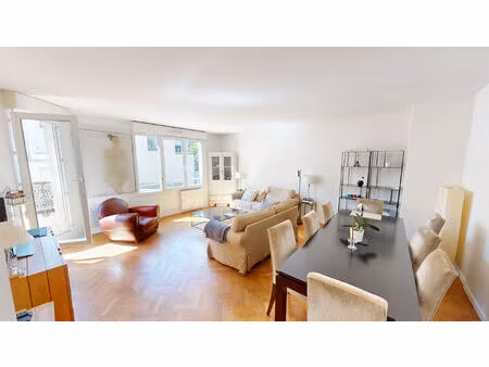 ile saint germain 3 pièces 74 m² immeuble moderne balcon parking cave