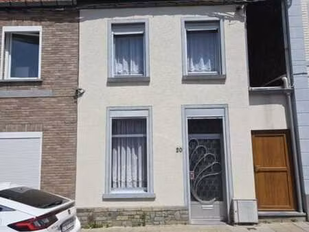 une maison 2 façades 2 chambres
