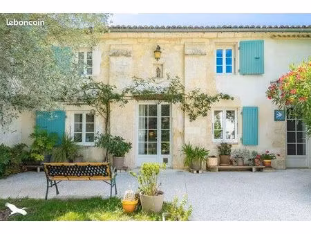 maison 5 pièces 148 m²